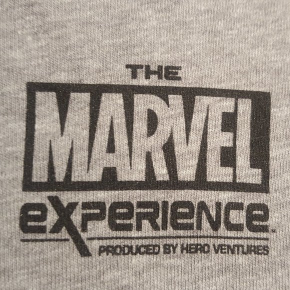 MARVEL SHE-HULK T-SHIRT - Collector's Comics Gray - Picture 4 of 7